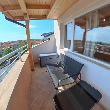 Albatros Comfort Like Apartamento Chernomorets